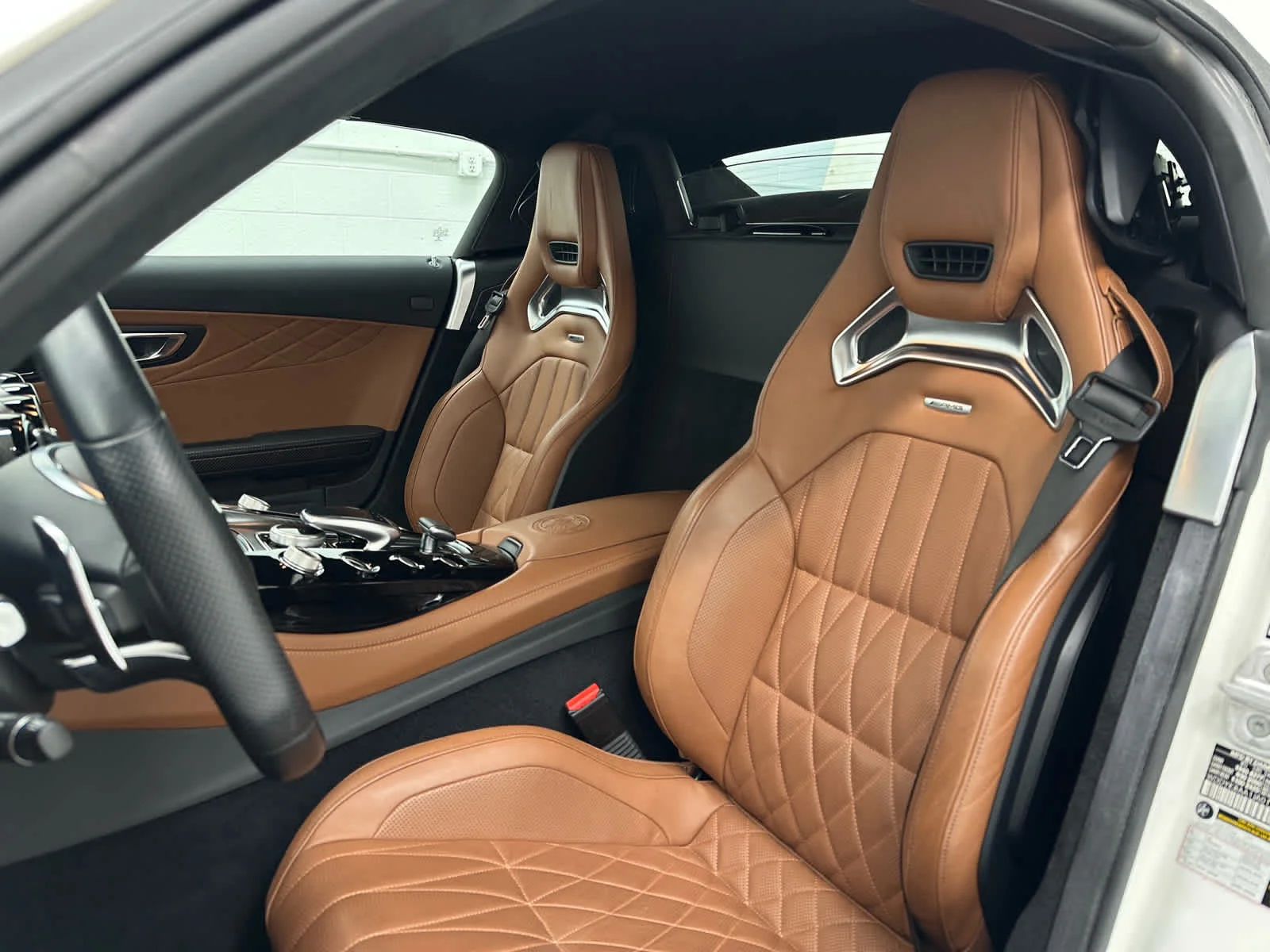 Used 2018 designo Diamond White Metallic Mercedes-Benz AMG® GT C image 19