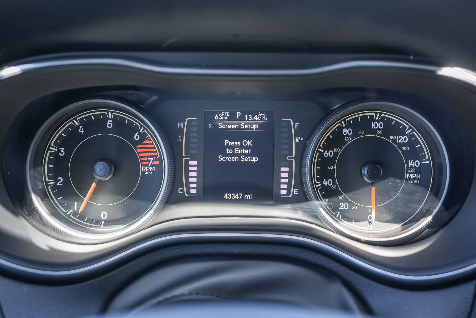 Used 2021 Diamond Black Crystal Pearlcoat Jeep Altitude image 23
