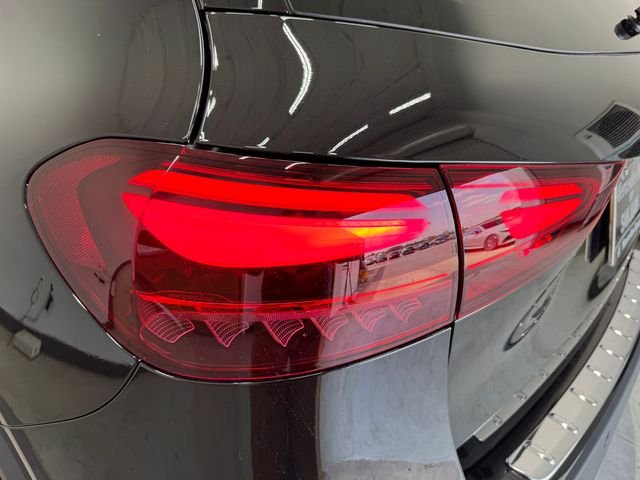 New 2026 Cosmos Black Metallic Mercedes-Benz GLA 250 image 35