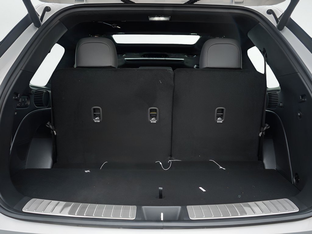 New 2026 Ecotronic Gray Pearl Hyundai Calligraphy AWD image 8