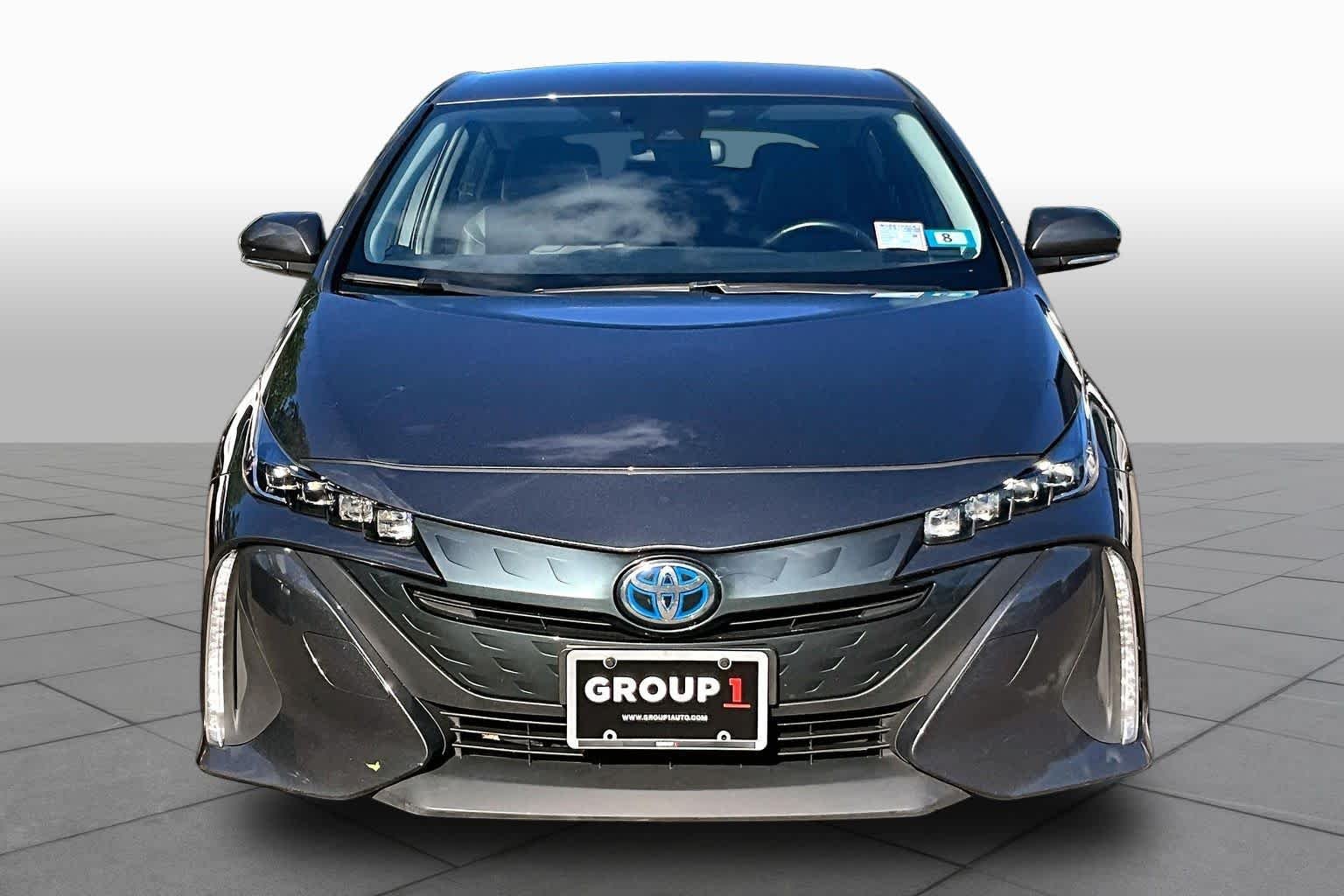 Certified Used 2022 Magnetic Gray Metallic Toyota XLE image 4