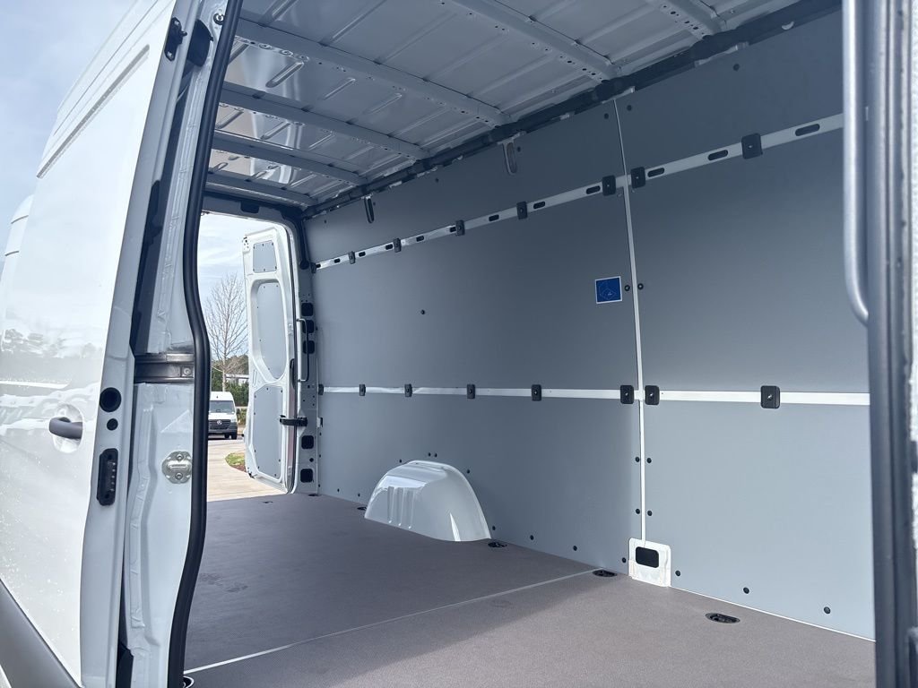 New 2026 White Mercedes-Benz Cargo 170 WB image 21