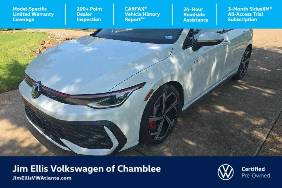 Certified Used 2025 Opal White Pearl Volkswagen SE image 1