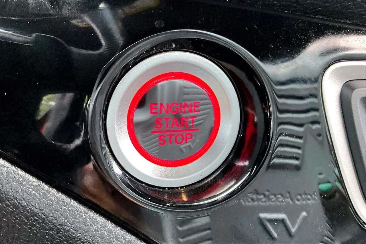 Used 2025  Honda Black Edition image 27