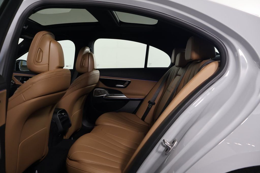 New 2026 MANUFAKTUR Alpine Grey Mercedes-Benz E 350 image 6