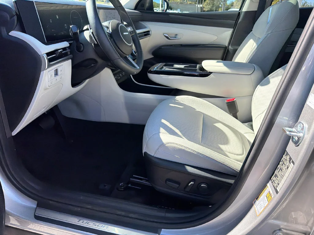 Used 2026 Silver Hyundai Limited image 9