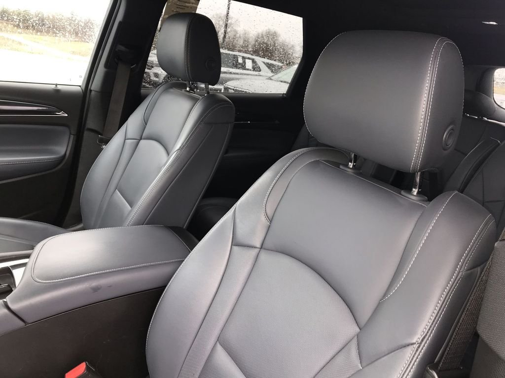 Used 2023 White Buick Essence image 11