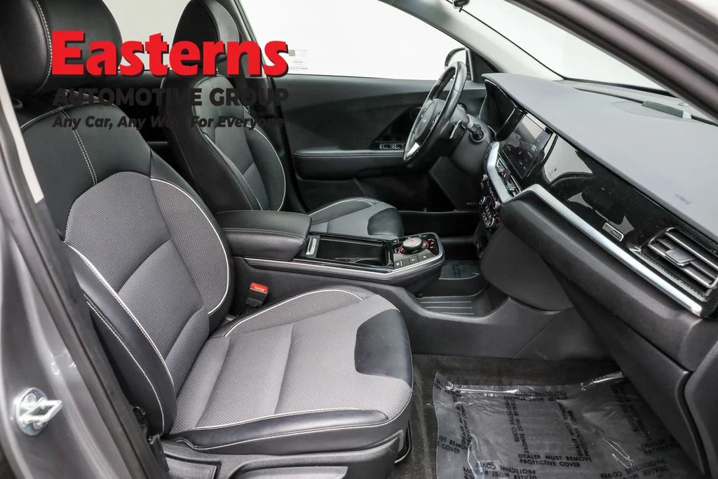 Used 2022 Gray Kia EX image 24