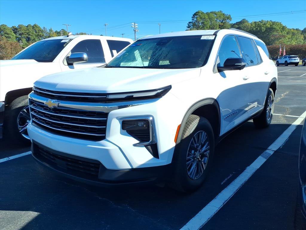 Used 2026 Summit White Chevrolet LT image 1