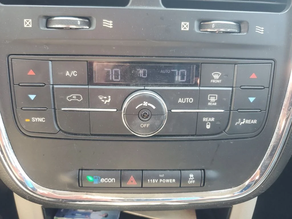 Used 2016 White Chrysler Touring image 18