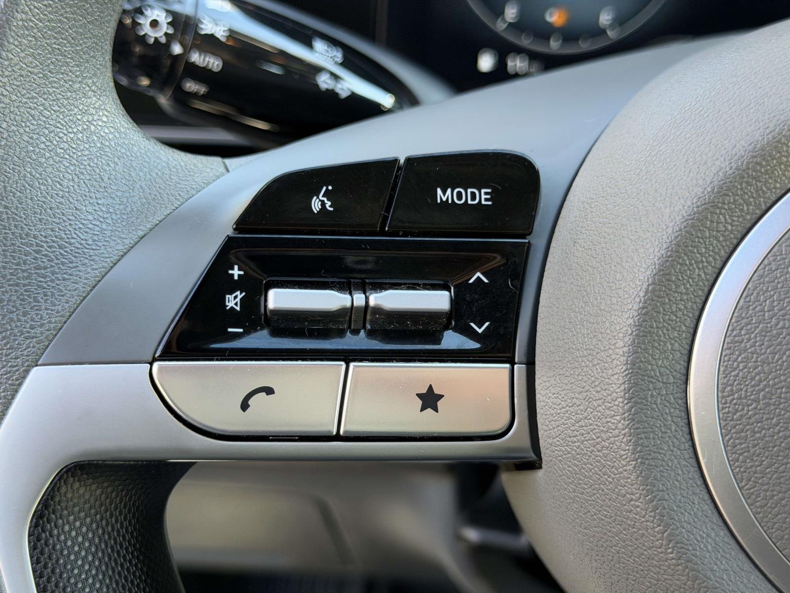2024 Hyundai Elantra SEL - Photo 17