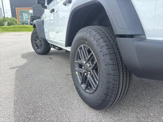 New 2026 Bright White Clear-Coat Exterior Paint Jeep Sport S image 6
