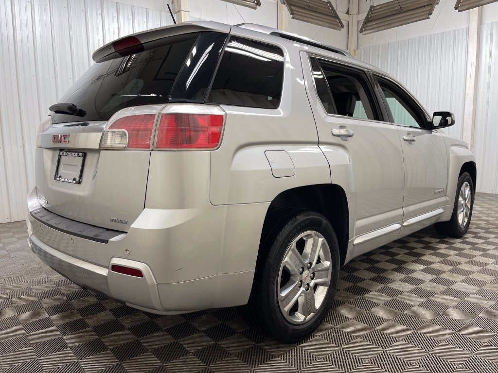 Used 2015 QUICKSILVER METALLIC GMC Denali image 47