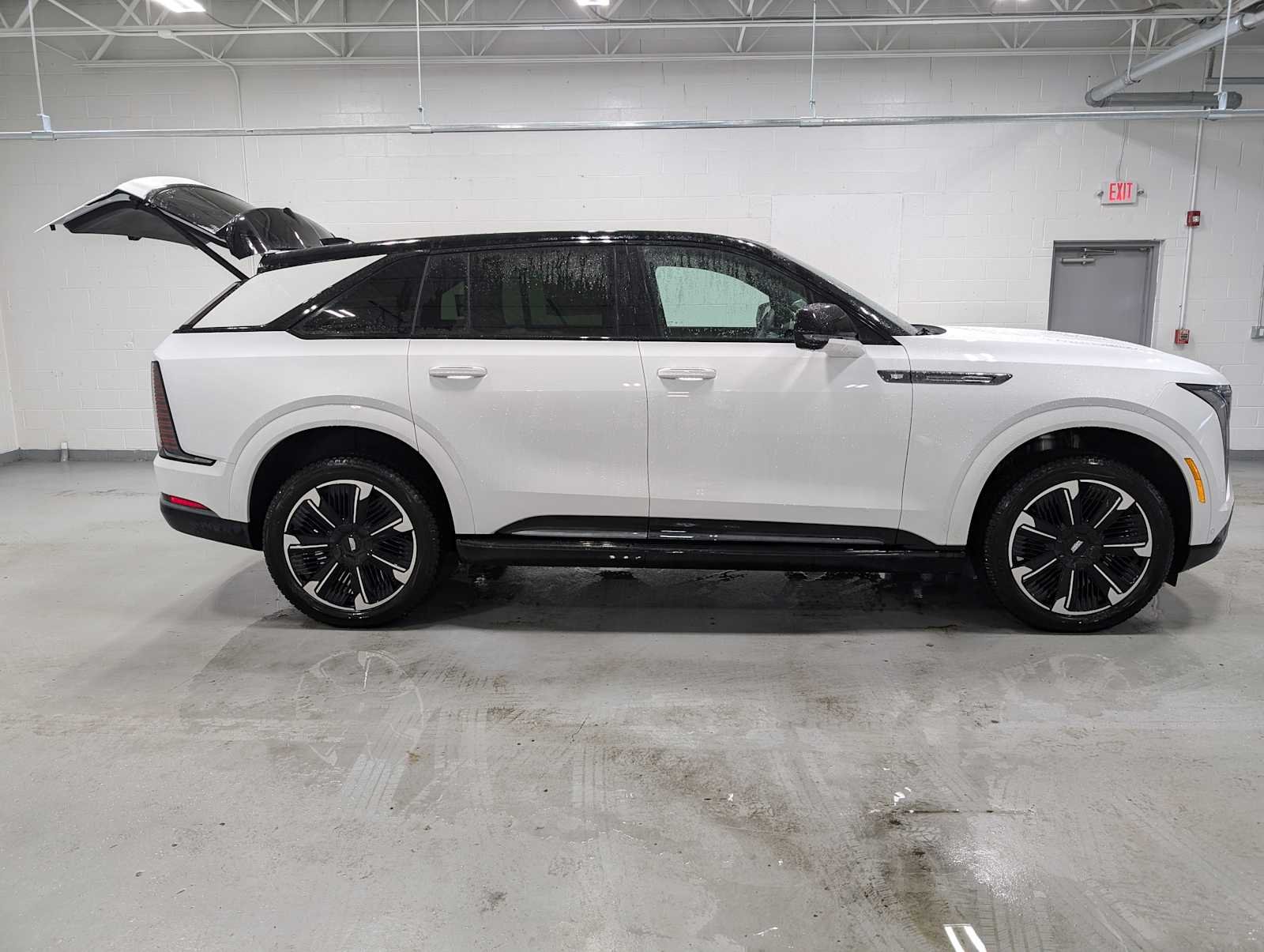 2025 Cadillac Escalade IQ Sport 2 - Photo 8