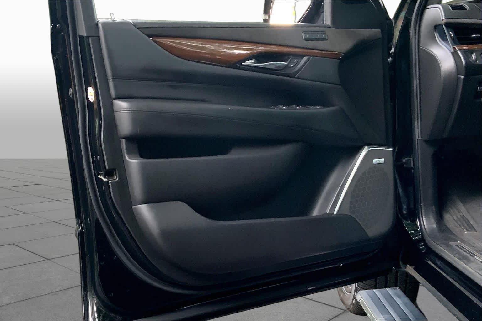 Used 2019 Black Raven Cadillac Premium Luxury image 22