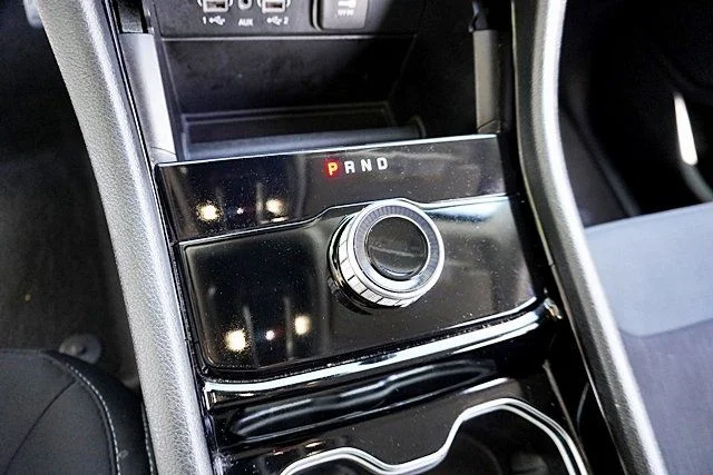 Used 2023 White Jeep Laredo image 30