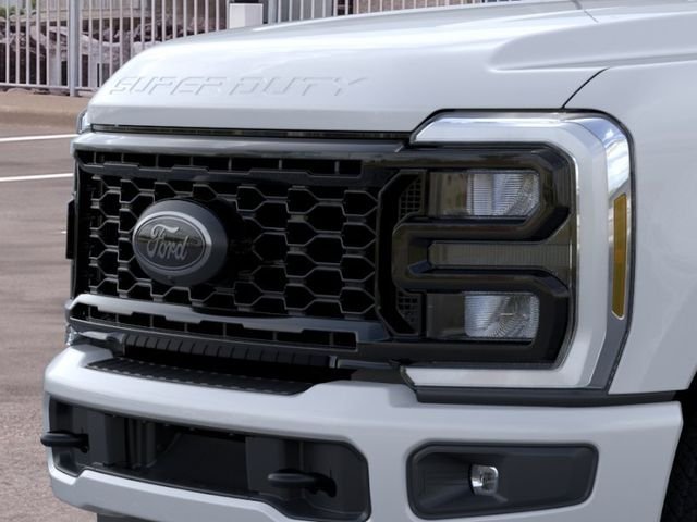 New 2026 White Ford XLT image 17