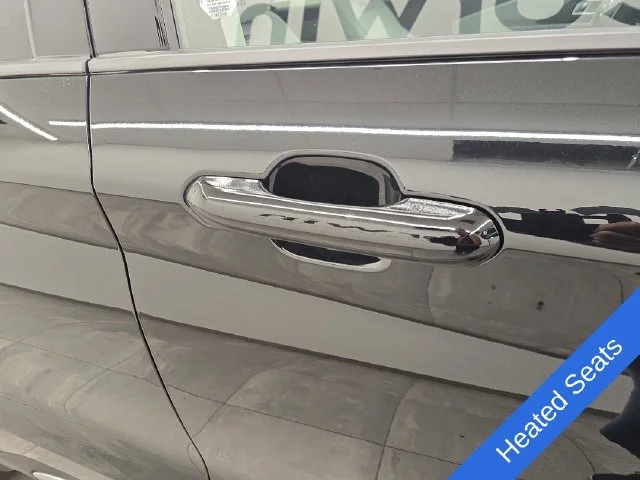 New 2026 Agate Black Metallic Ford Platinum™ image 9