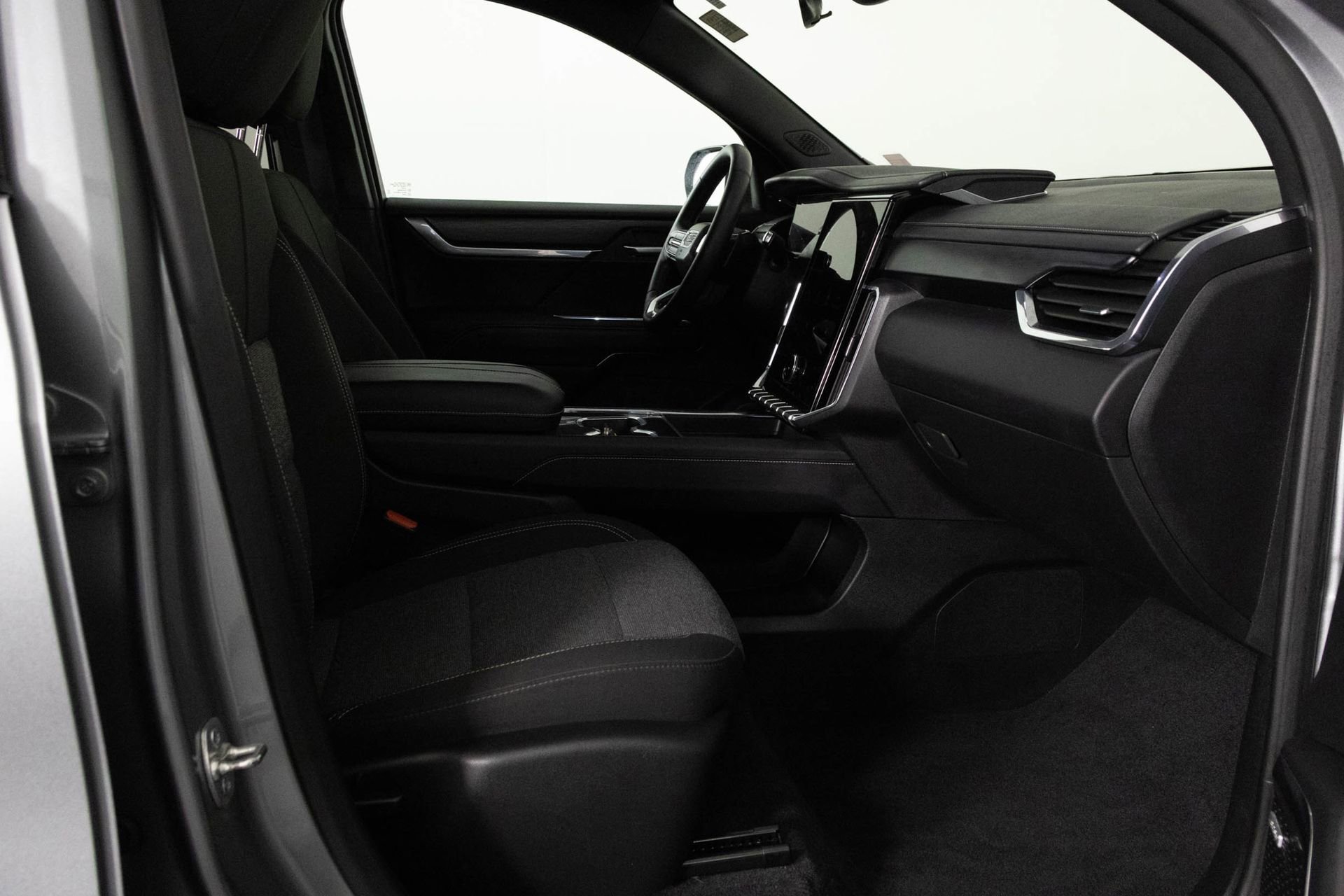 2025 GMC ACADIA - Image 38