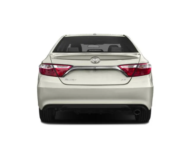 Used 2015  Toyota SE image 5