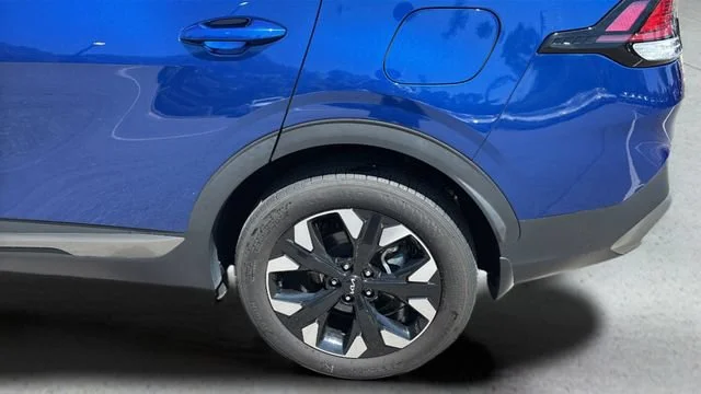 Used 2024 Blue Kia X-Line image 33