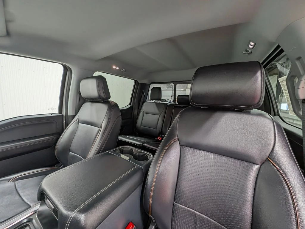 Used 2025 Avalanche Ford Lariat image 16