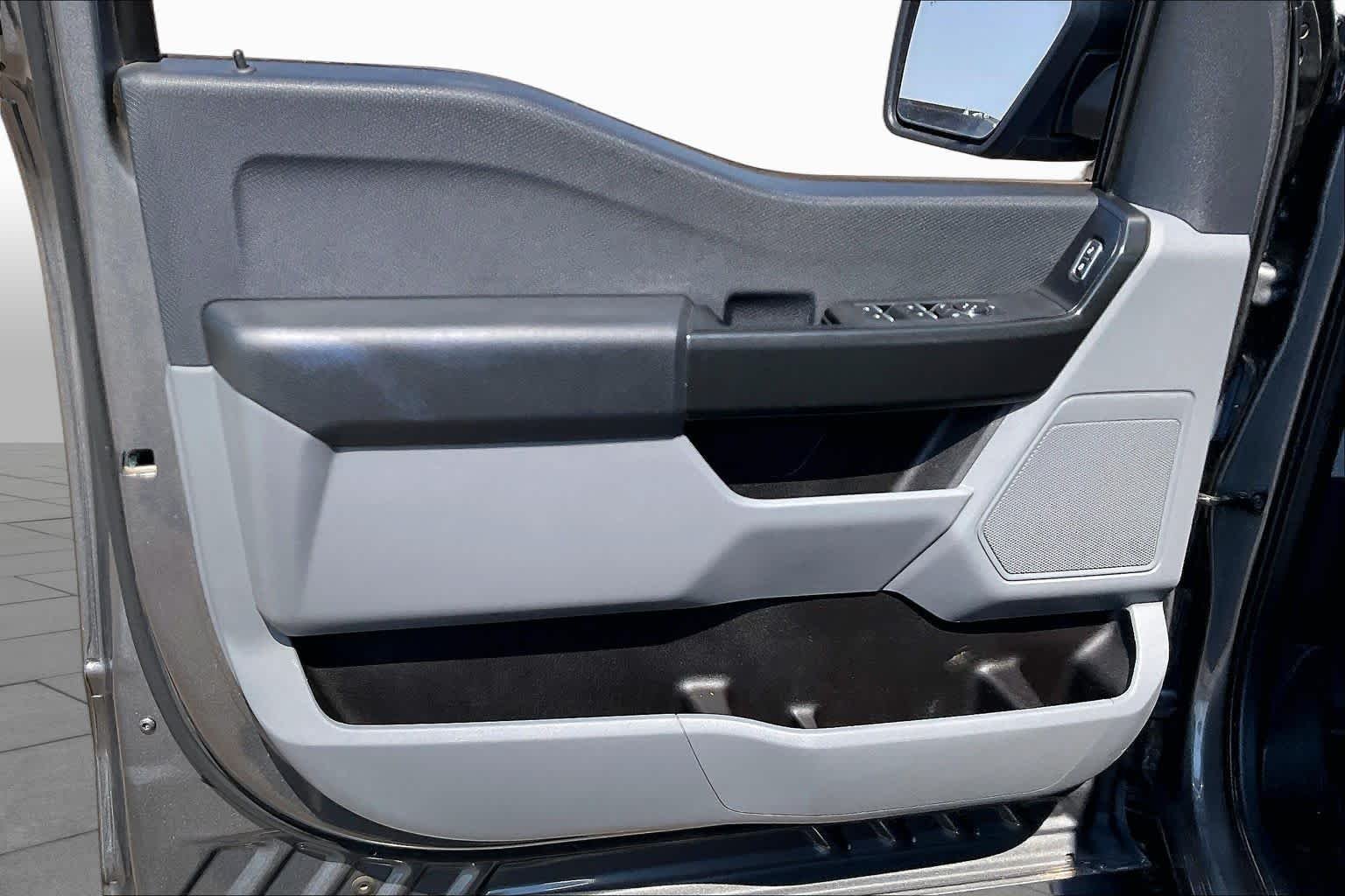 Used 2021 Carbonized Gray Metallic Ford XL image 21