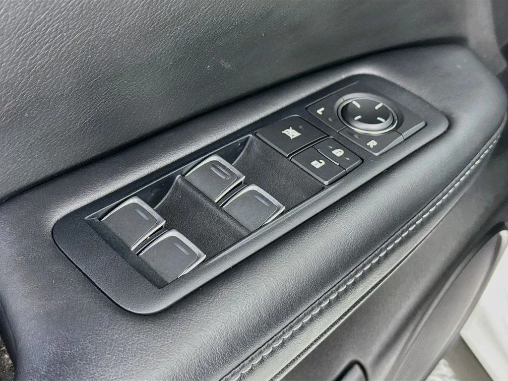 Used 2017 White Pearl Lexus 350 image 18