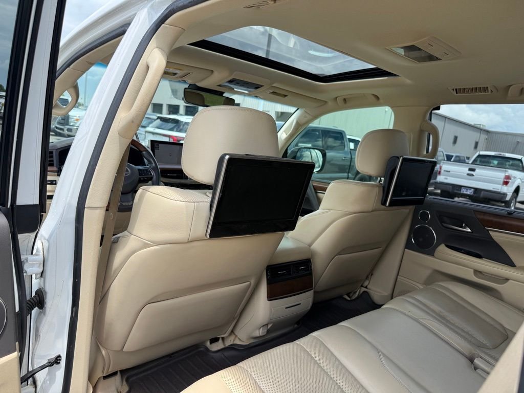 Used 2017 White Lexus 570 image 8