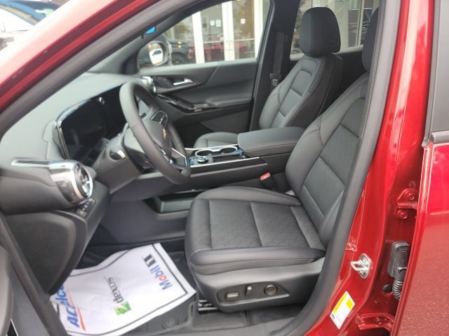 2027 Chevrolet Equinox LT - Photo 11