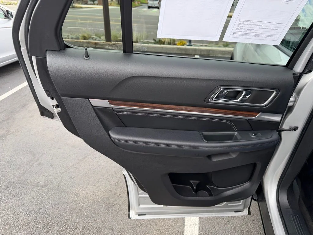 Used 2018 Ingot Silver Ford Limited image 15