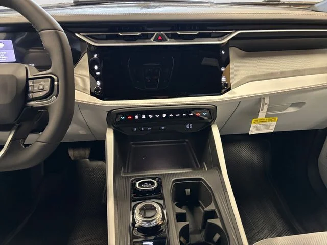 New 2026 White/off-white Jeep Limited image 12