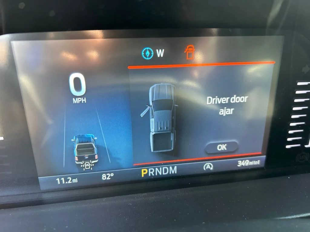New 2026 Shadow Black Ford XLT image 25