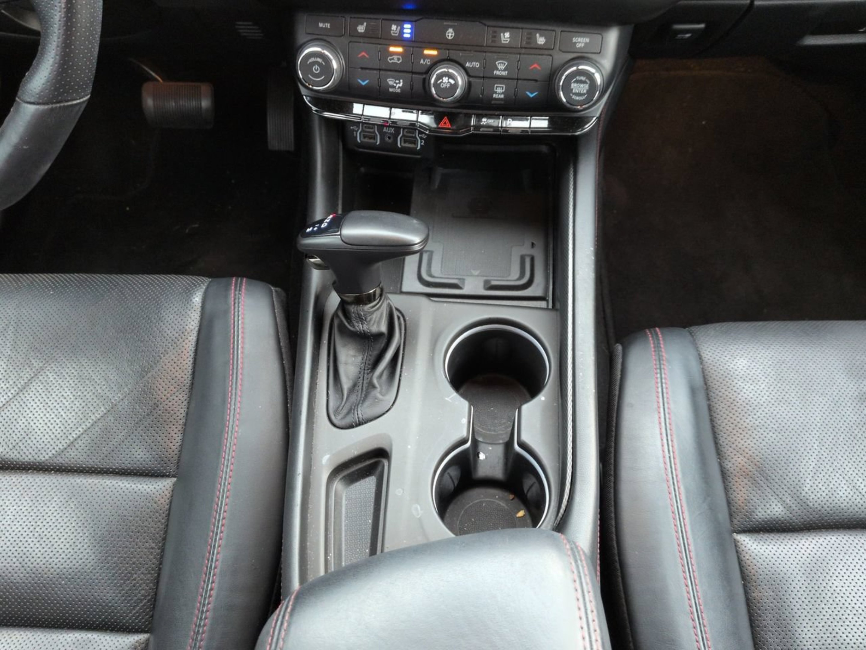 Used 2022 Destroyer Gray Clearcoat Dodge R/T image 18