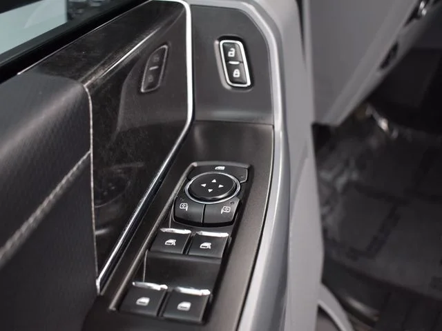 Used 2023 White Ford XLT image 10