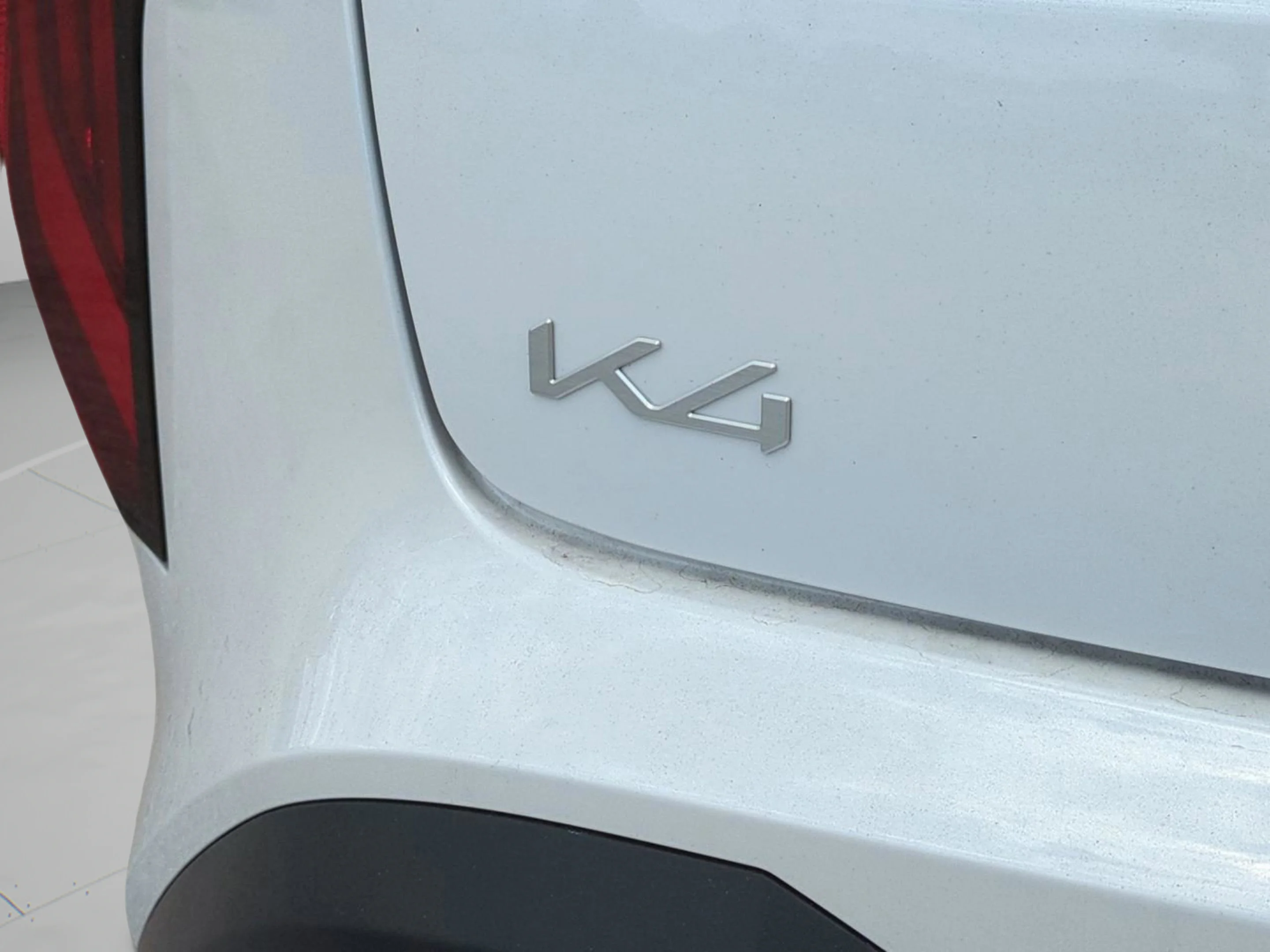 New 2026 Snow White Pearl Kia EX image 14