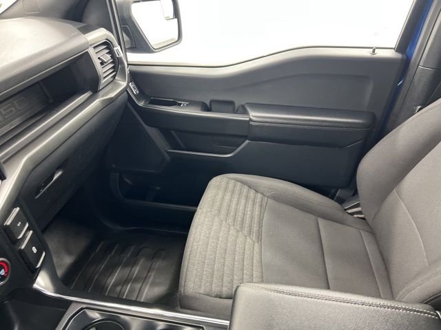 Used 2023 Atlas Blue Metallic Ford XL image 18