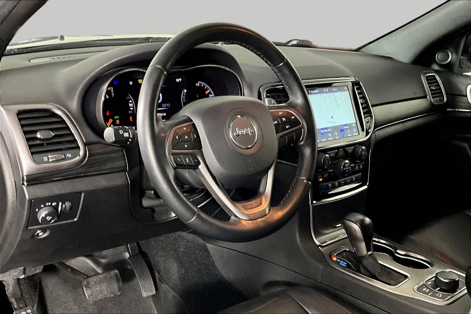 Used 2021 Diamond Black Crystal Pearlcoat Jeep Limited X image 17