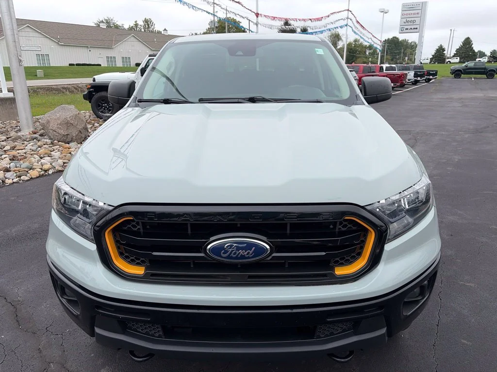 Used 2022 Green Ford XLT image 3