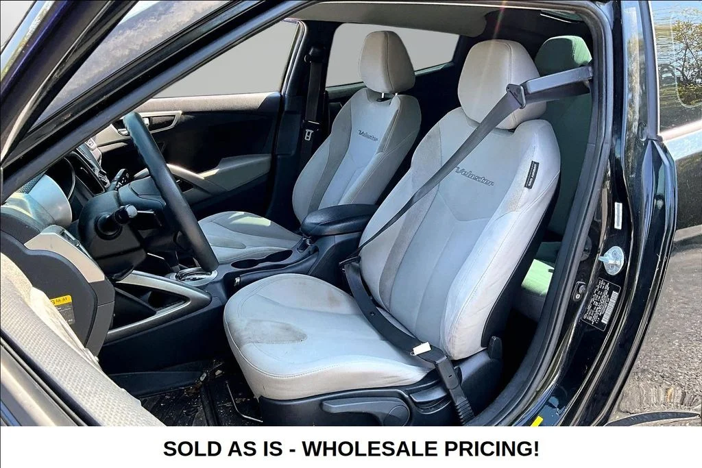 Used 2012 Black Hyundai Base image 20