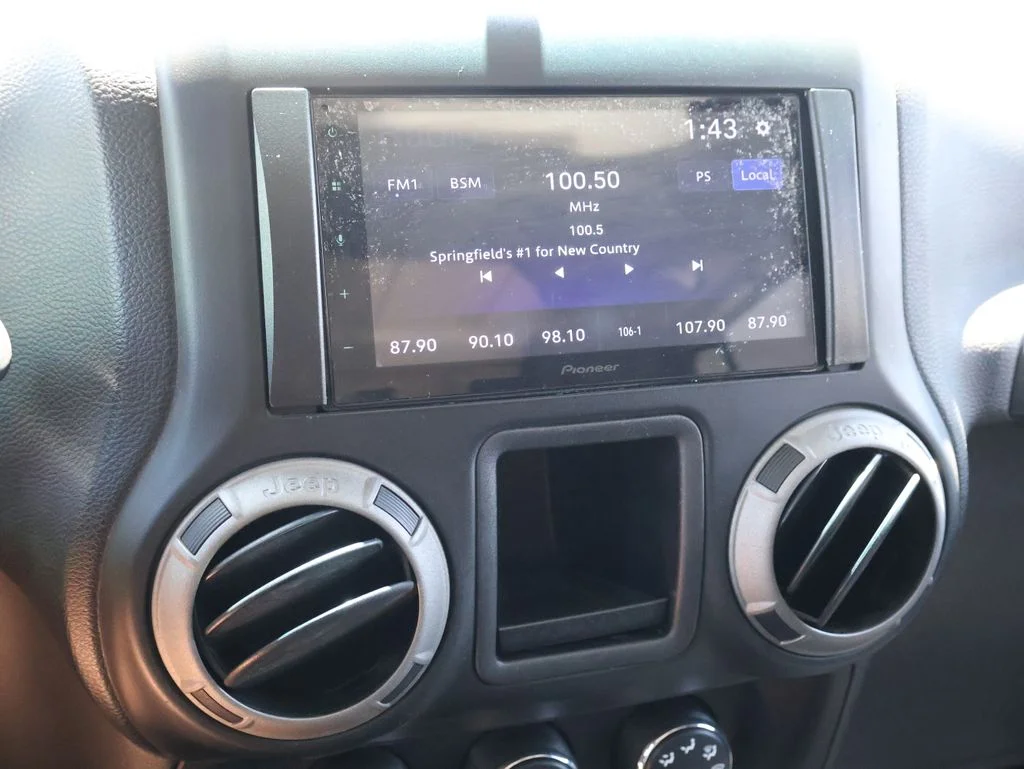 Used 2014 Blue Jeep Unlimited Sport image 30