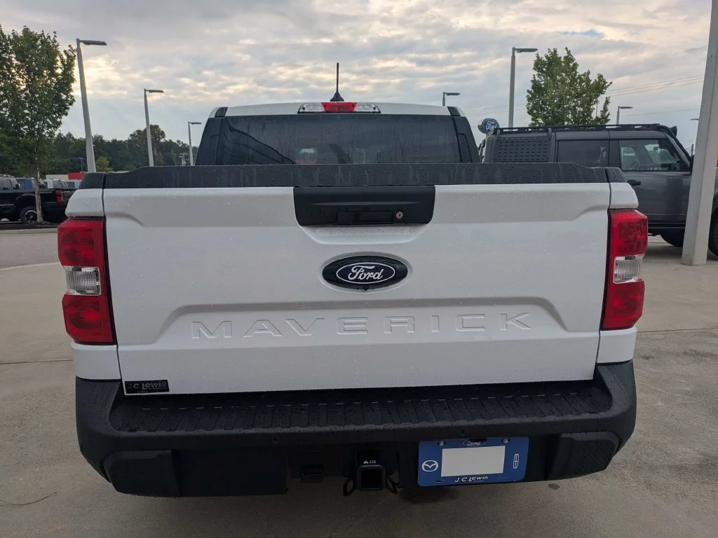 New 2026 White Ford XLT image 5