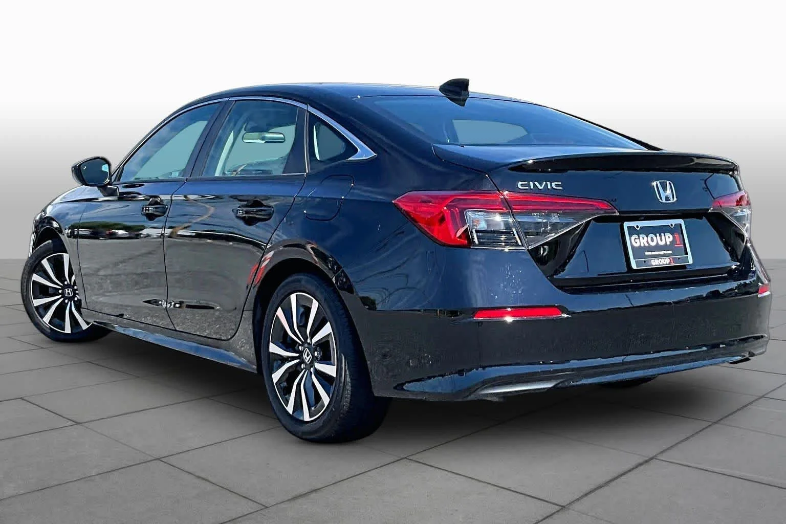 Used 2024 Crystal Black Pearl Honda EX image 11