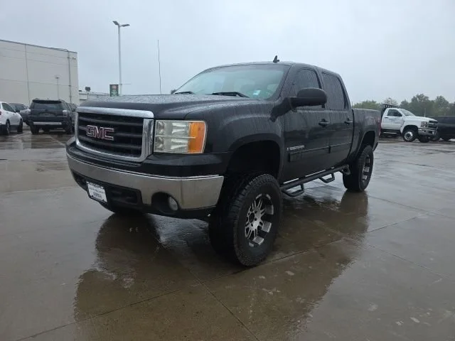 2008 GMC Sierra 4WD Crew Cab Work Truck SWB's photo