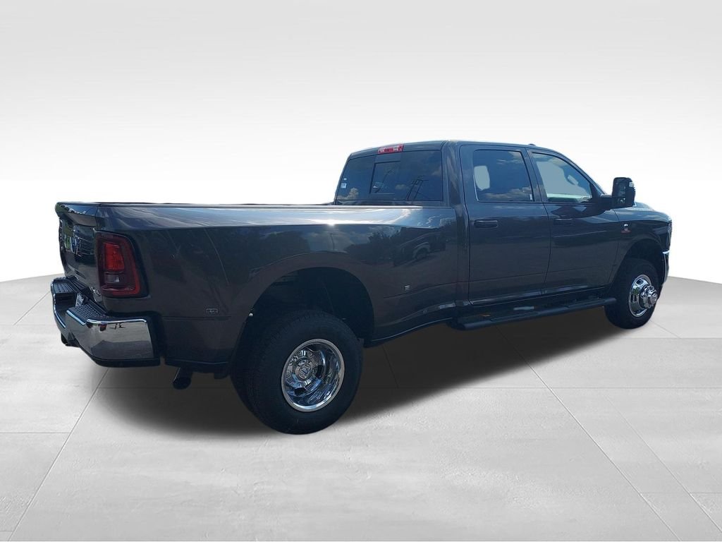 New 2027 Granite Crystal Metallic Clear-Coat Exterior Paint RAM Tradesman image 5