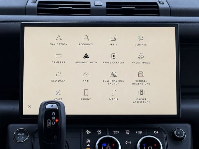 New 2026 Woolstone Green Land Rover X-Dynamic SE image 24