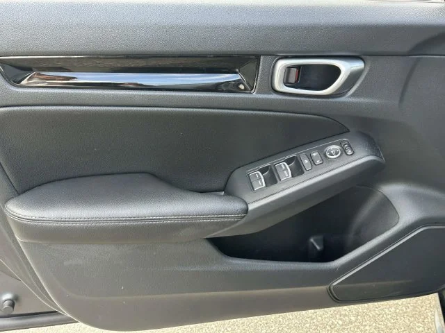 2023 Honda Civic Hatchback EX-L - Photo 16