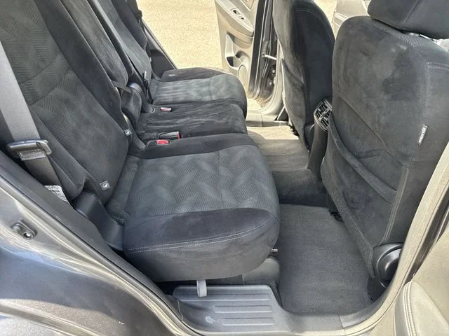 Used 2016 Gray Nissan SV image 11