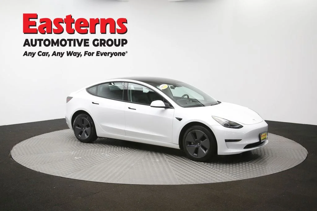 Used 2023 White Tesla Base image 43