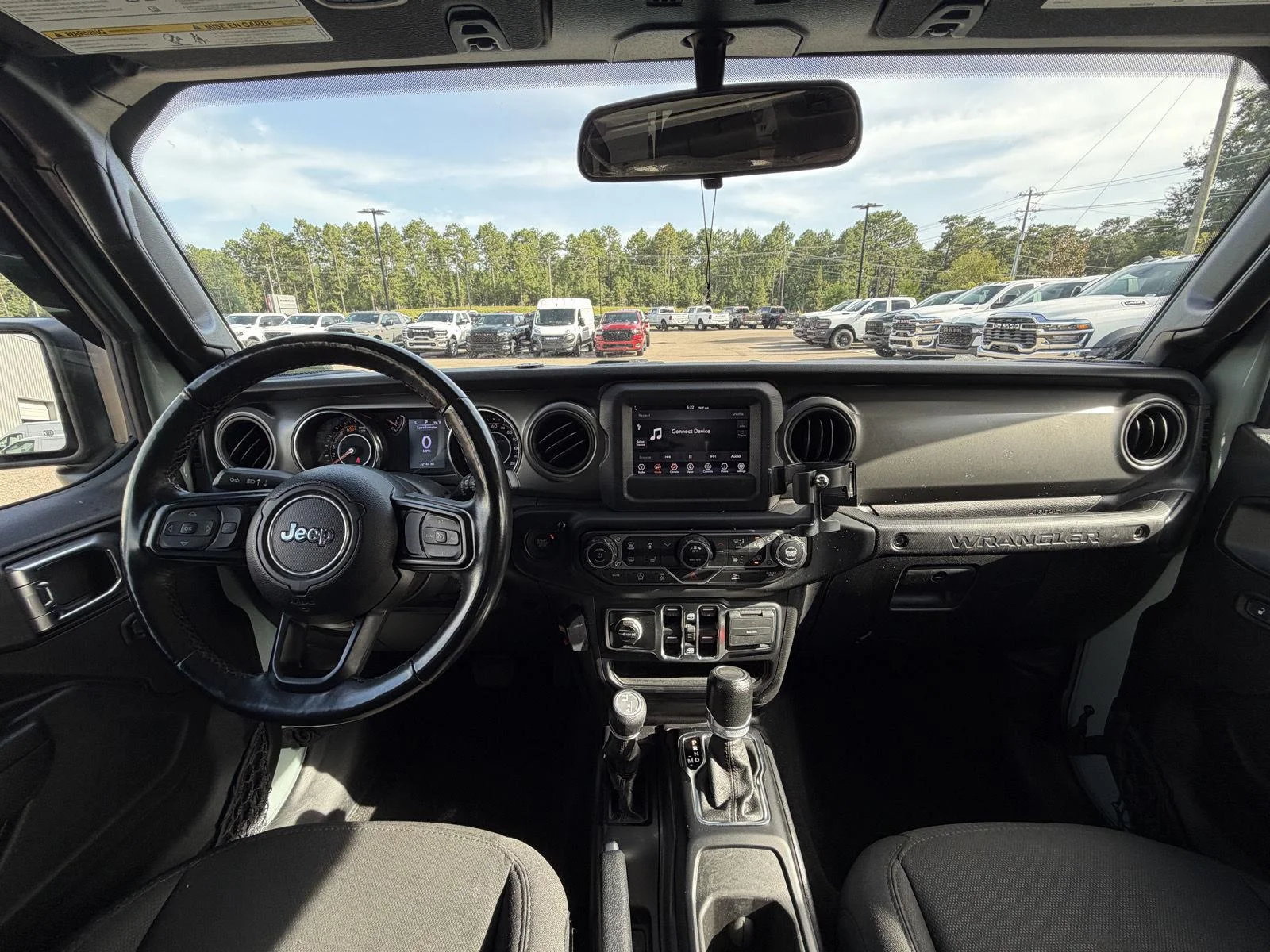 Used 2023 Earl Clearcoat Jeep Sport S image 7